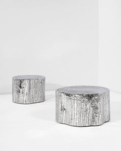 Tavolino rotondo moderno di Andrea Salvetti per Dilmos, in alluminio fuso naturale