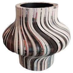 Modern Limited Edition Paper Sculptural Vase Daniele Papuli Dilmos Black White