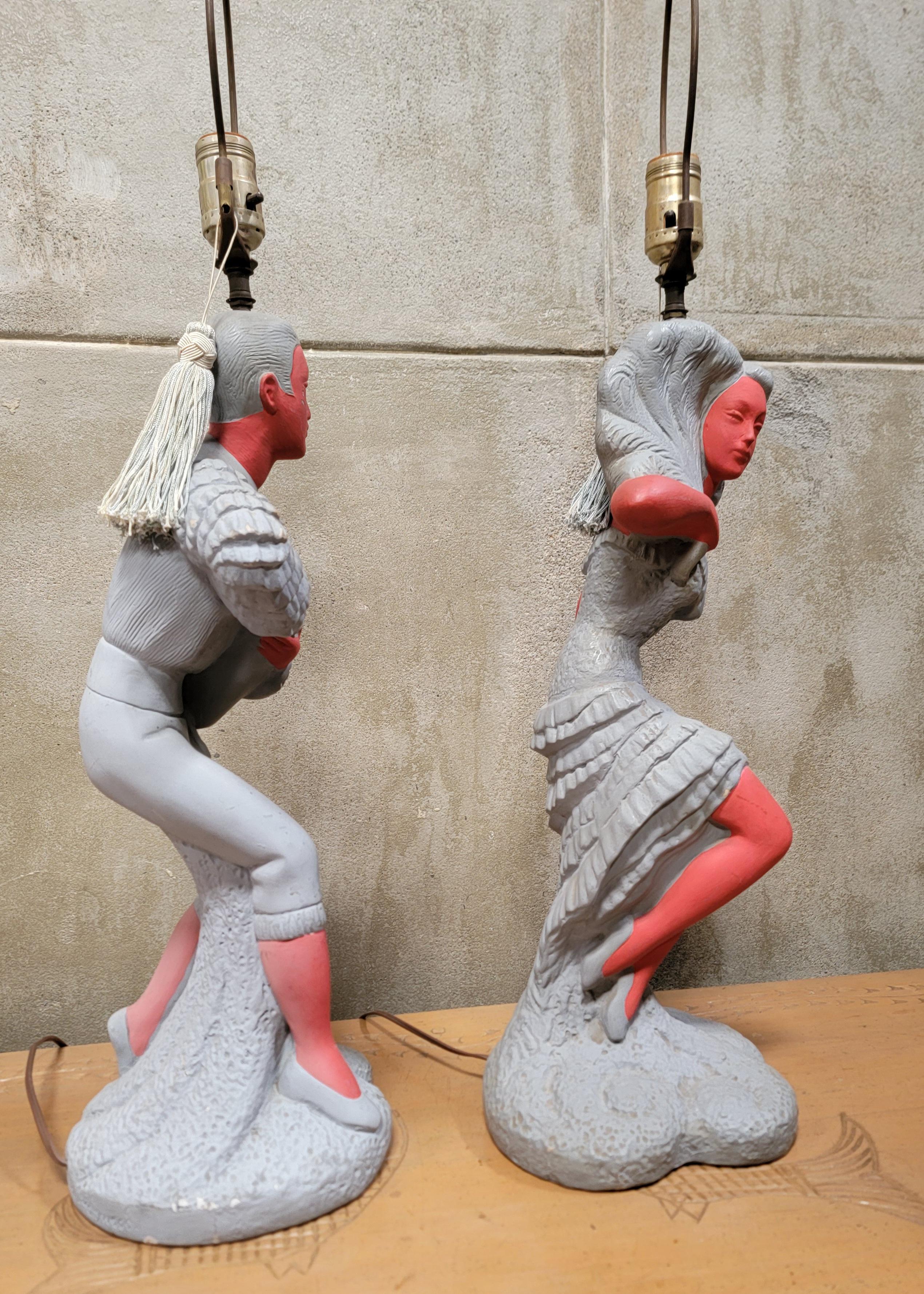 20ième siècle Lampes Figurales Hollywood Regency par Royalite of Hollywood 1950's en vente