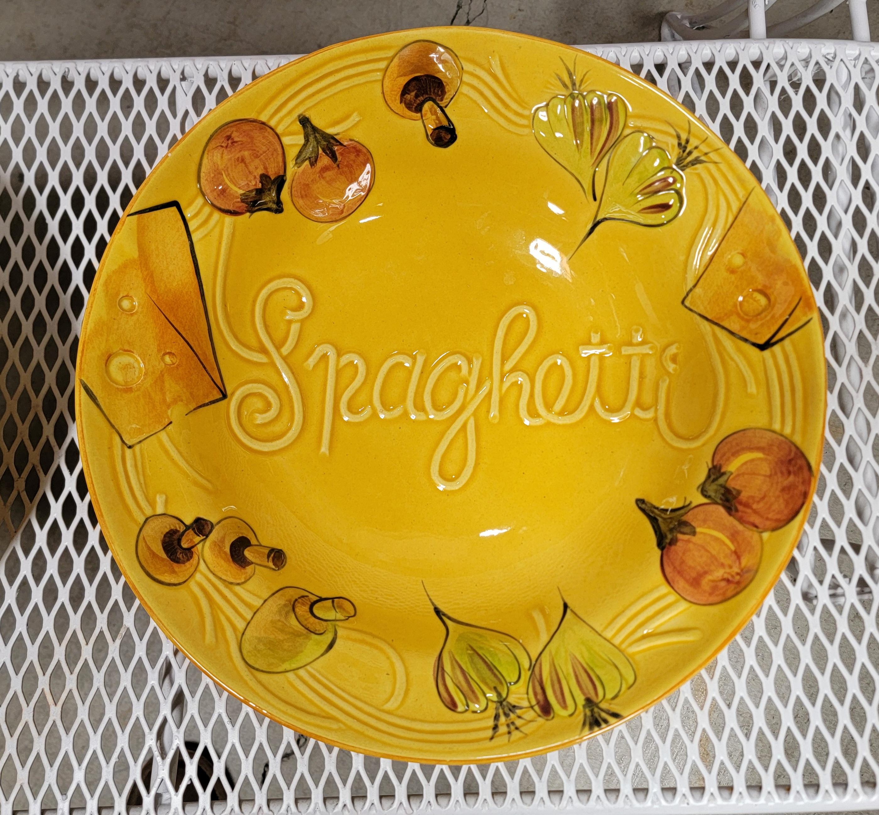 Américain Service Bowls Salad & Spaghetti by Los Angeles Pottery Mid-Century Modern en vente