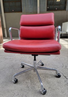 Eames for Herman Miller Soft Pad Management Chair