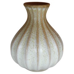 Ewald Dahlskog, Vaso beige, Bo Fajans, Svezia, anni '30