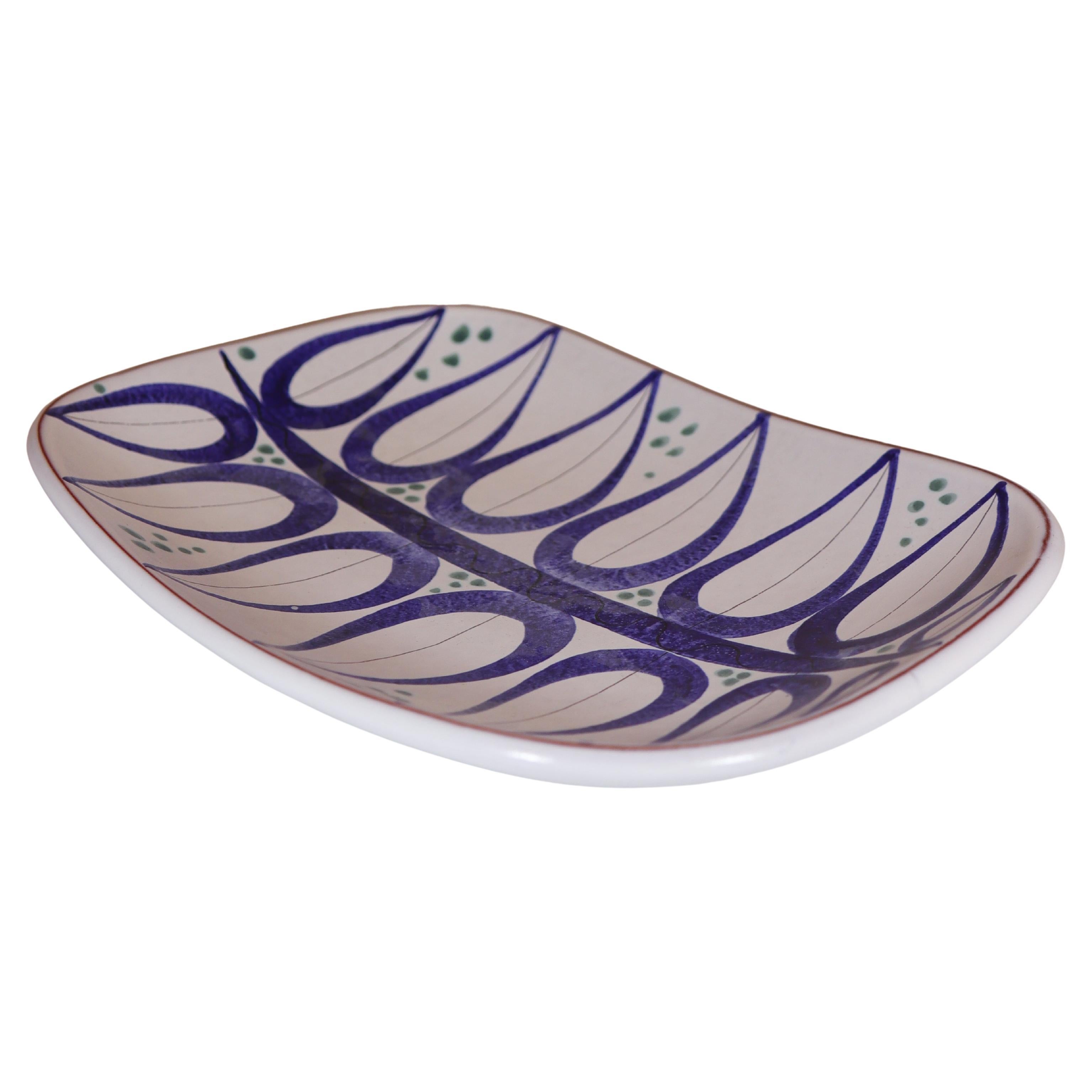 Plato de servir azul de loza, Stig Lindberg, Gustavsbergs Studio en venta