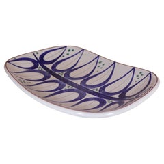 Plato de servir azul de loza, Stig Lindberg, Gustavsbergs Studio