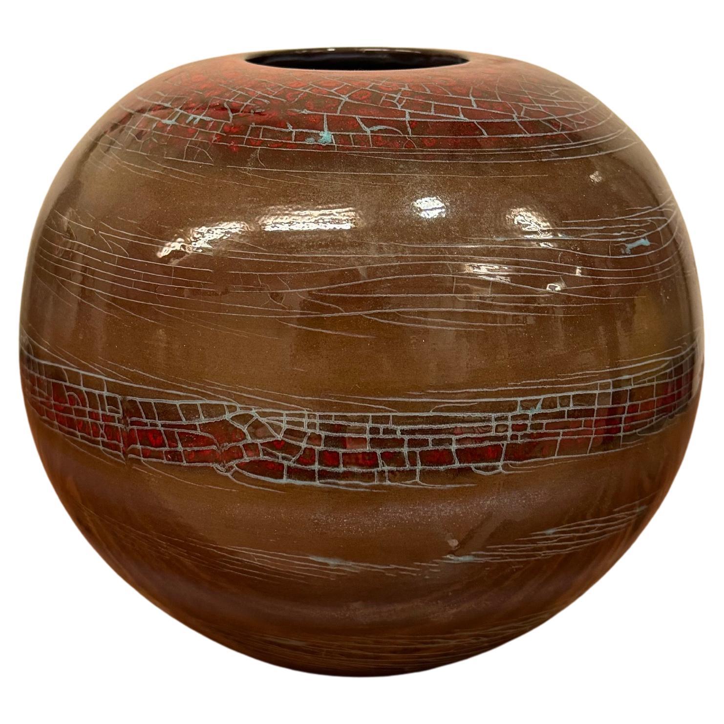 Grand vase rond en céramique rouge unique Ingrid Atterberg, Suède, 1979 en vente