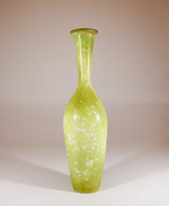 Vaso in ceramica verde di Gunnar Nylund, Rörstrand, vintage scandinavo della metà del secolo scorso
