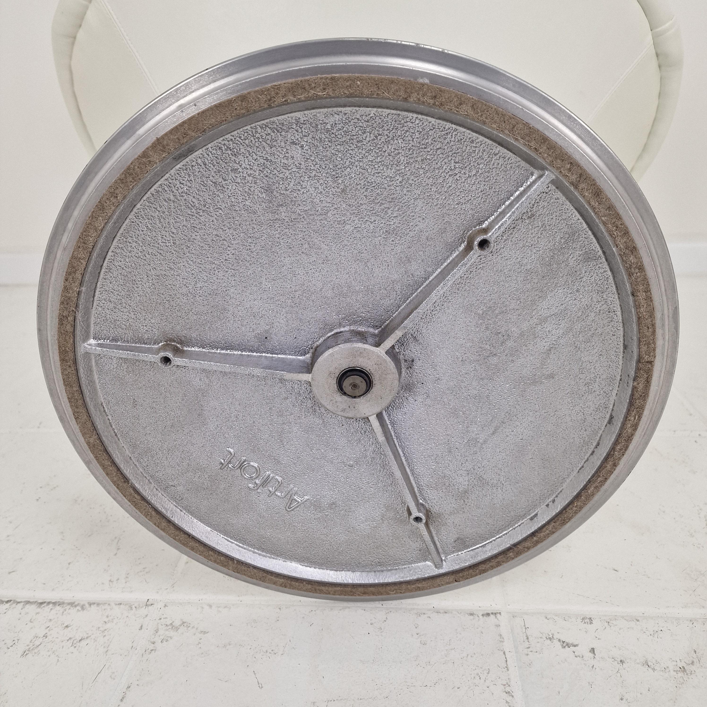 Sedia Little Globe di Artifort di Pierre Paulin in pelle, anni '80 in vendita 5