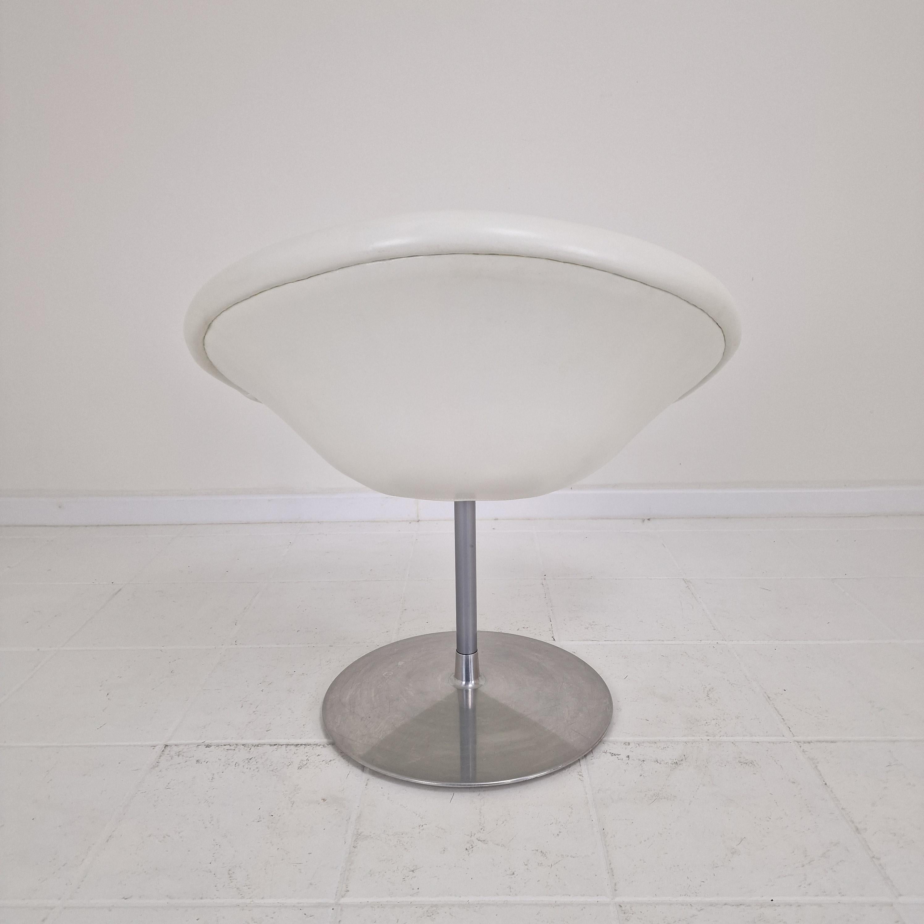Sedia Little Globe di Artifort di Pierre Paulin in pelle, anni '80 in vendita 1
