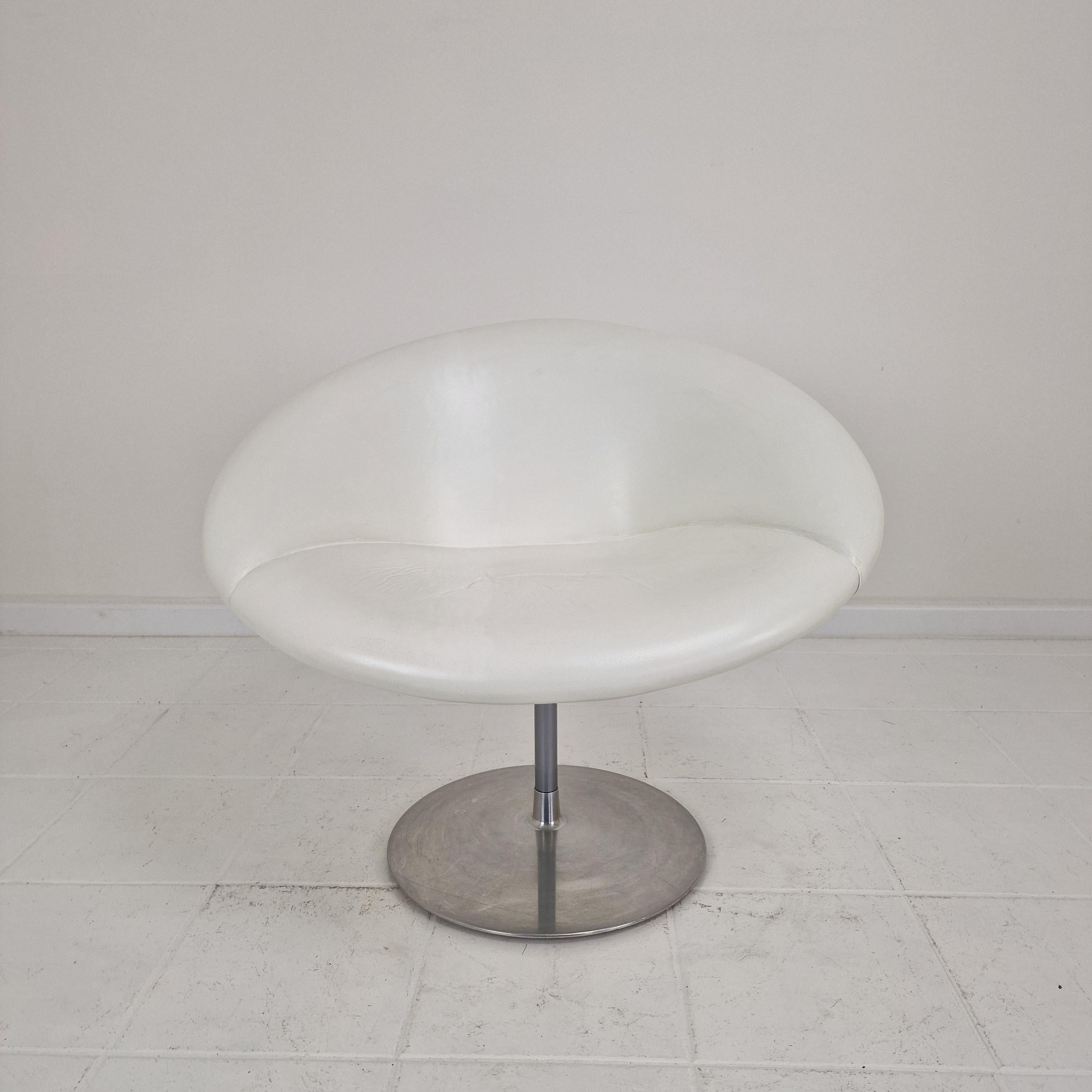 Olandese Sedia Little Globe di Artifort di Pierre Paulin in pelle, anni '80 in vendita