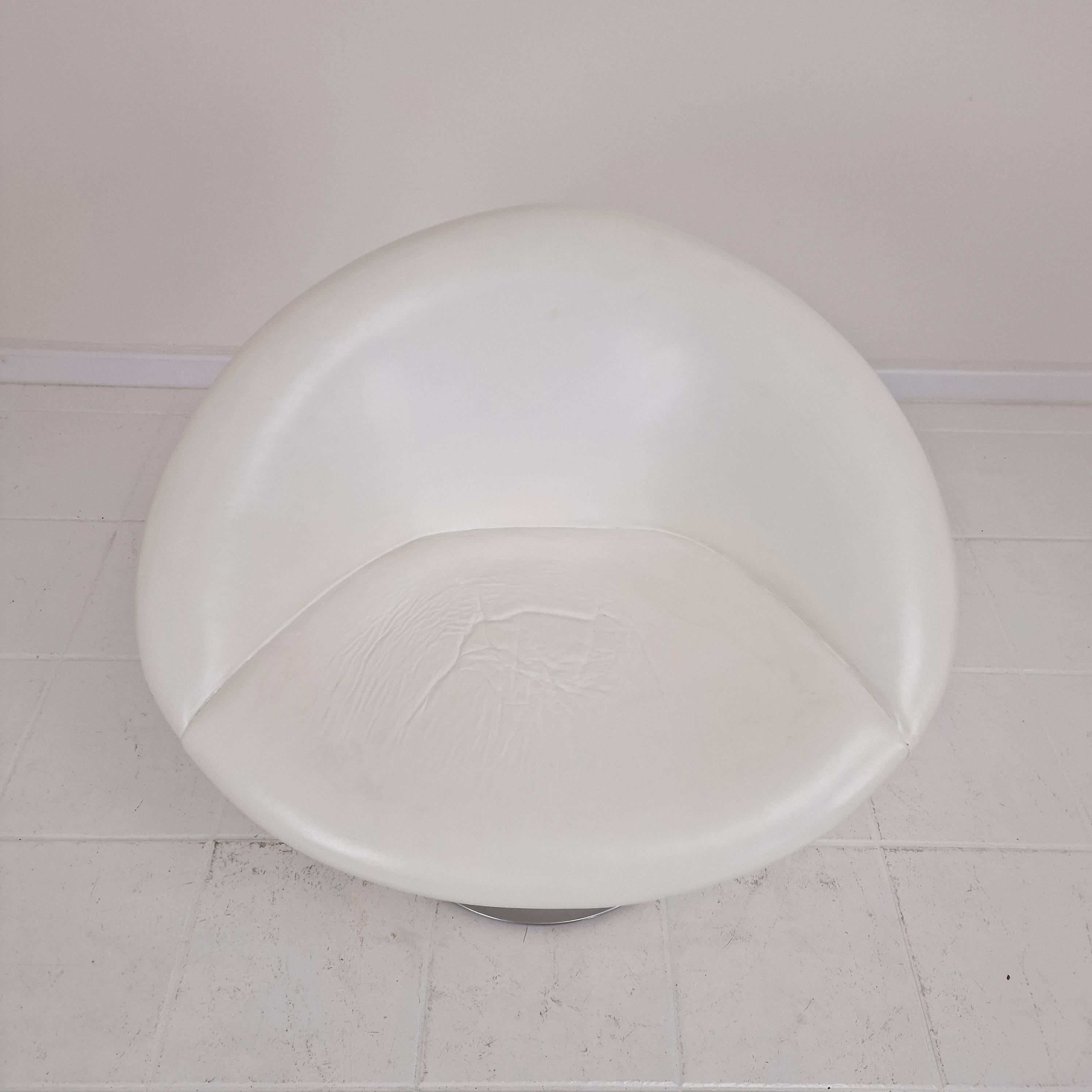 Sedia Little Globe di Artifort di Pierre Paulin in pelle, anni '80 in vendita 2