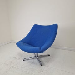 Fauteuil Artifort Oyster avec piètement en croix, conçu par Pierre Paulin, années 1960