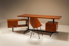 Scrivania T95 di prima generazione disegnata da Osvaldo Borsani per Tecno, Italia, anni '50