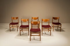Sechser-Set Gianfranco-Frattini-Esszimmerstühle in Burgunderrot, Italien, 1960er Jahre