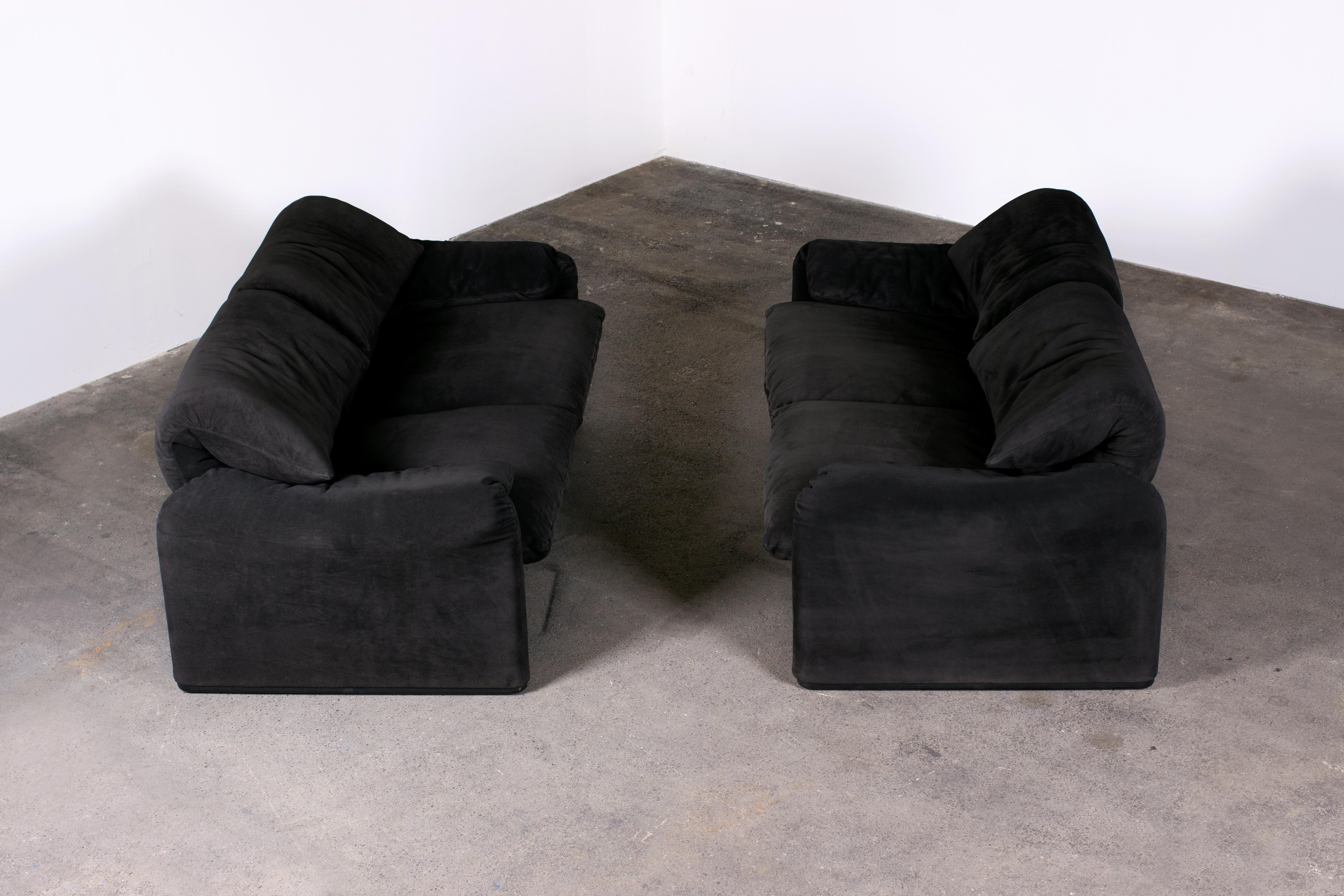 Pair of Black Suede 2-Seater Maralunga Sofas by Vico Magistretti for Cassina 14