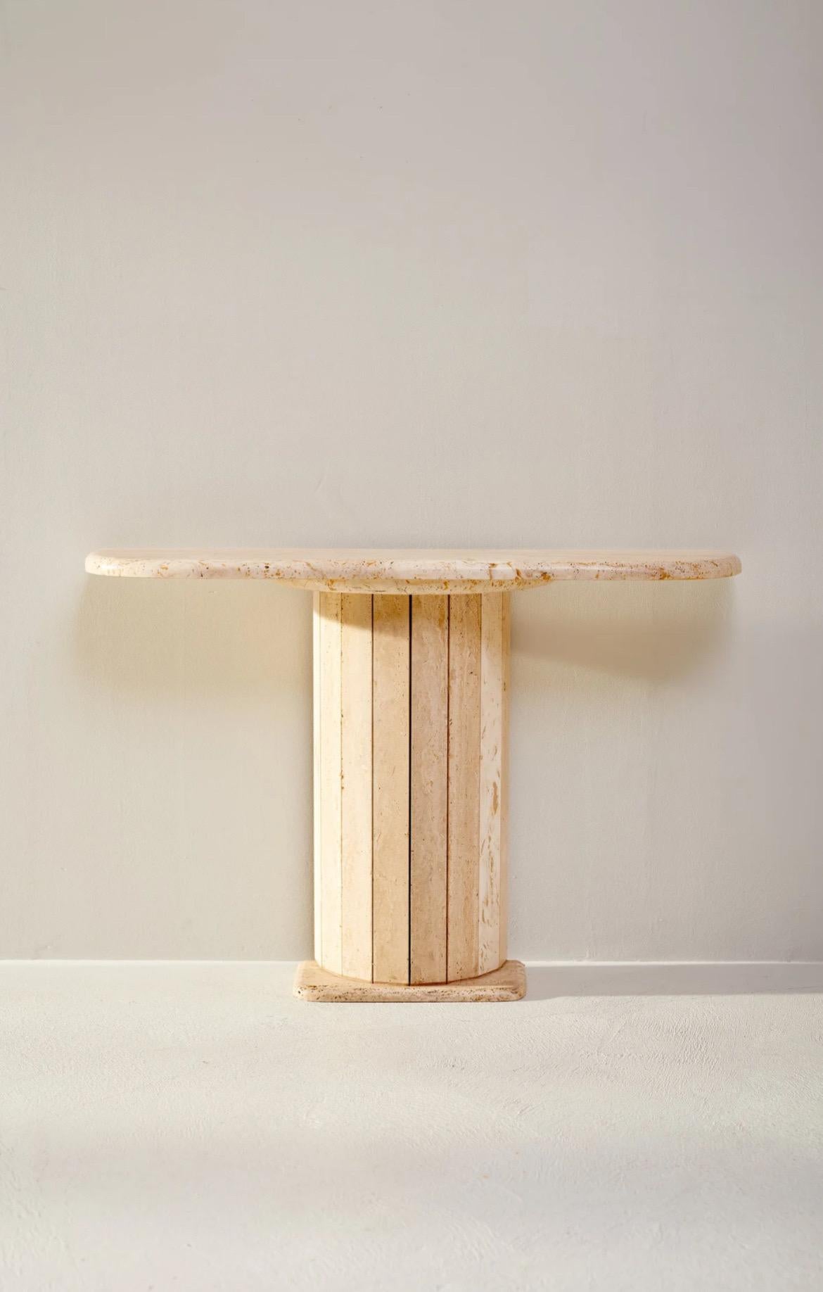 Late 20th Century Magnificent wall mirror with travertine console, Italian design, Circa 70. For Sale
