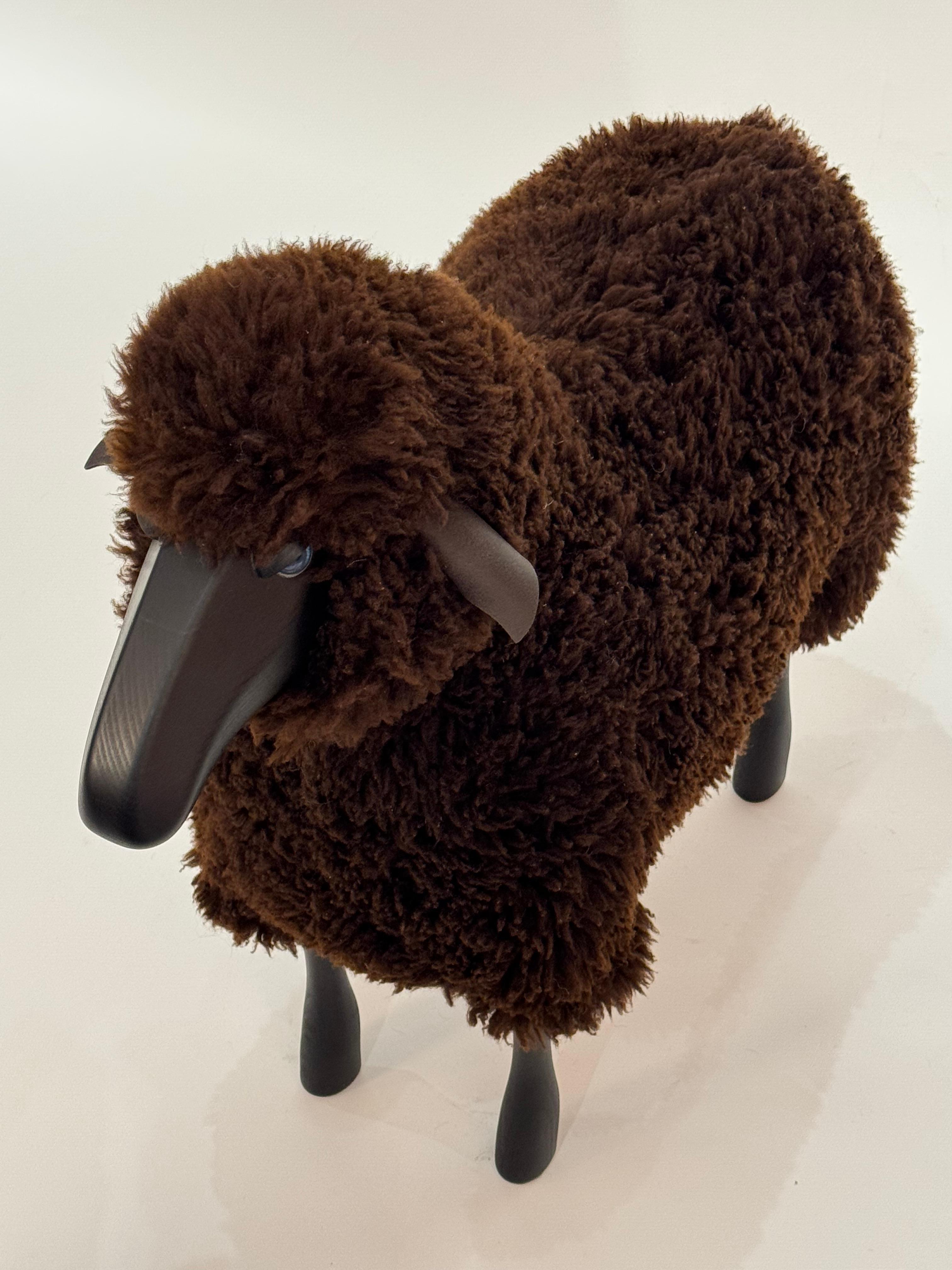 Mouton fait à la main en fourrure Brown et en bois de teck par Hans Peter Krafft, Meier Allemagne. en vente 9