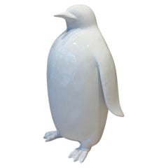 Pingüino emperador de la edición Boromé, fabricado en resina lacada