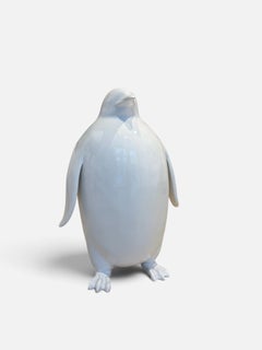Pingüino emperador de la edición Boromé, fabricado en resina lacada