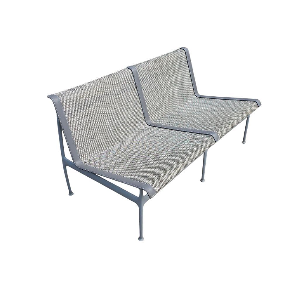 A standout piece from Richard Schultz’s iconic 1966 Collection, this two-seat lounge offers both style and comfort with its sleek, modern silhouette. Originally designed for Florence Knoll and reproduced in the 1990s by Richard Schultz Designs, it