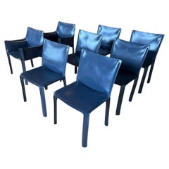 8er-Set – Cassina Cab-Stühle aus marineblauem Leder, 2000er Jahre