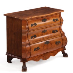 A Dutch Baroque-Style Burr Walnut Bombé Chest of Drawers, 20th Century.