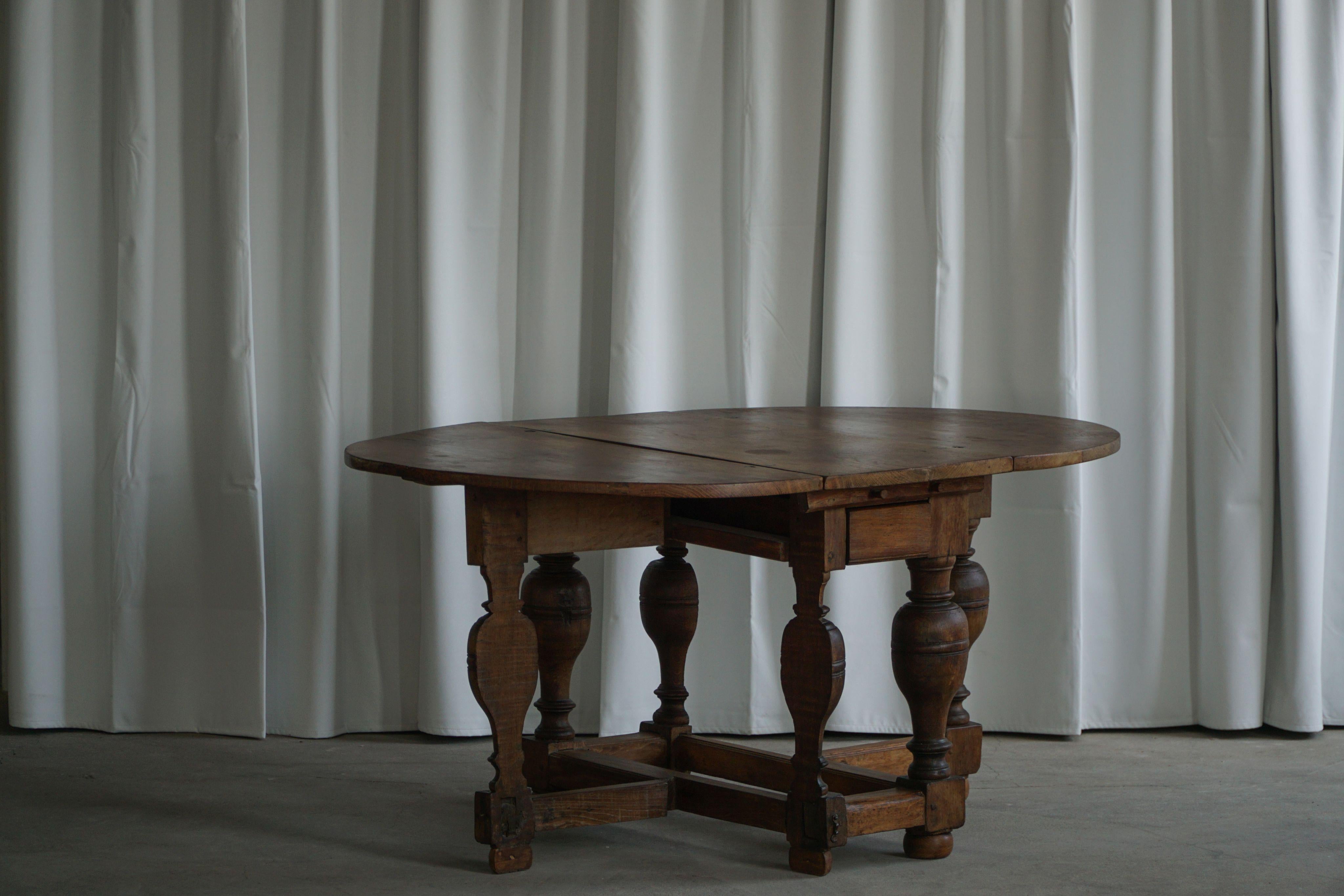 Antique Baroque Drop-Leaf Table in Oak, Danish Cabinetmaker, 19th Century For Sale 4