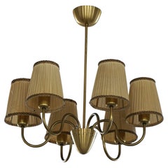 Chandeliers and Pendants