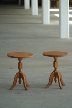 Pair of Scandinavian Oak Pedestal Side Tables with Sculptural Curved Legs, 1960s