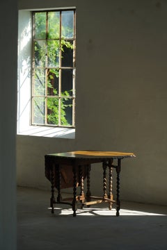 Antique Baroque Oak Gateleg Drop-Leaf Dining Table with Barley Twist Legs, 1920s