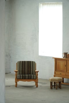 Danish Mid-Century Modern, Pair of Oak Lounge Chairs, Henning Kjærnulf, 1960s