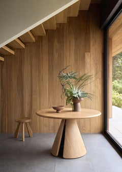 Sama Dining Table, Contemporary Sculptural Round Oak by Fulden Topaloglu