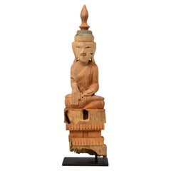 Bouddha assis en bois birman ancien Shan du 18ème siècle