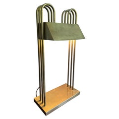 Une lampe de table de Marcel Breuer