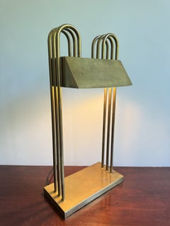 Une lampe de table de Marcel Breuer
