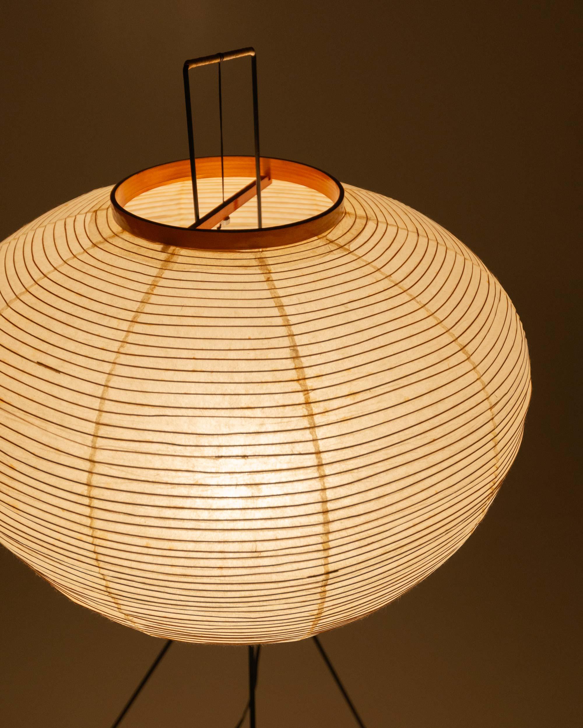 Early Isamu Noguchi Akari Floor Lamp 10A , 1950s For Sale 8