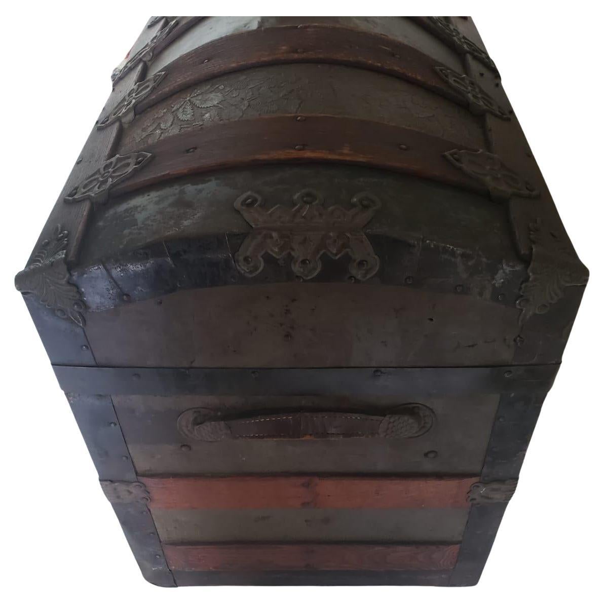 antique trunk value