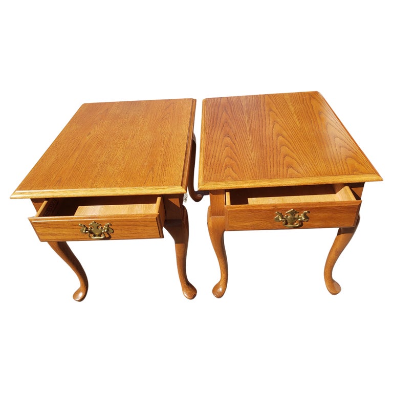 Solid Oak Queen Anne Side Tables, Thomasville Queen Anne End Tables