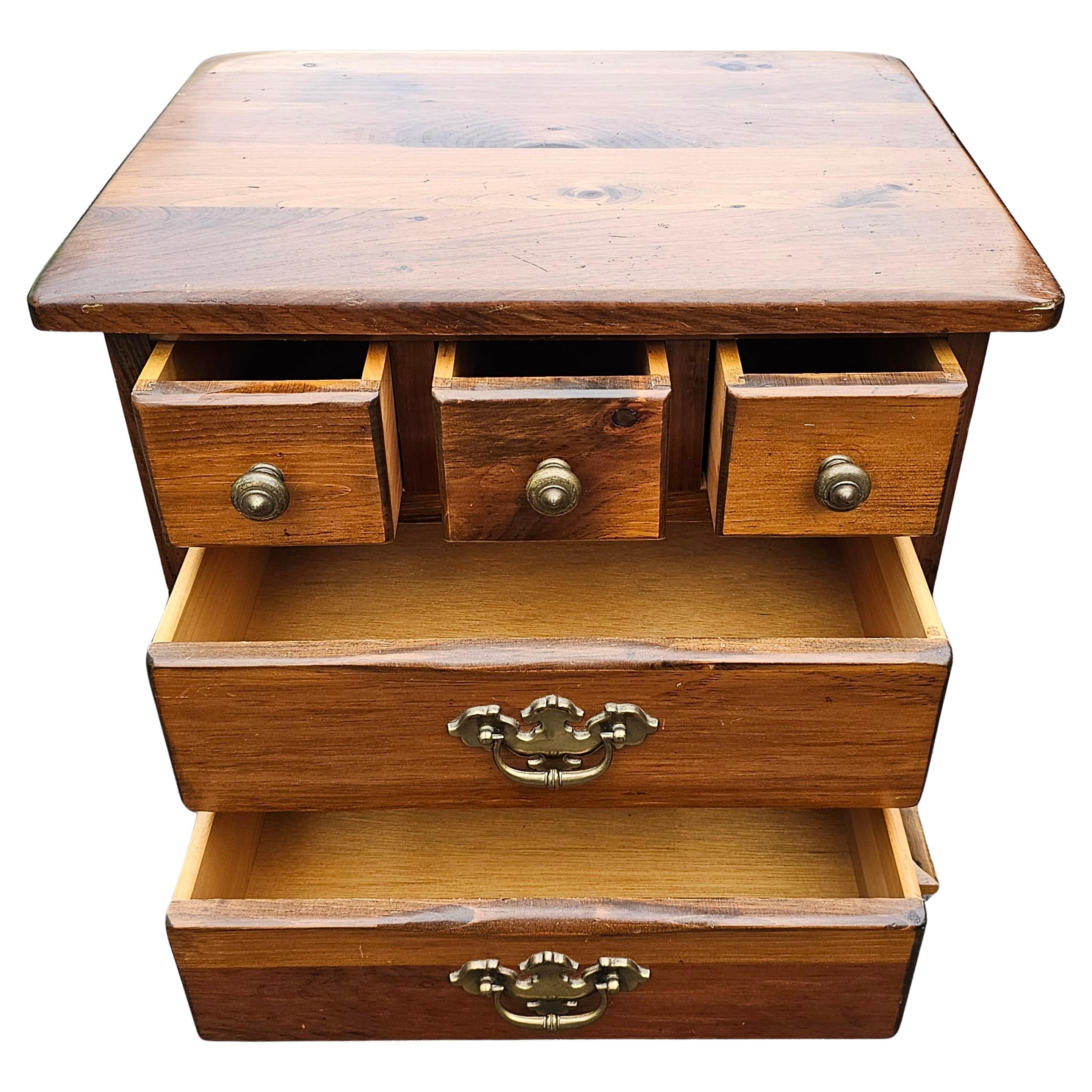 American Classical Mid-20th Century Solid Pine Five-Drawer Bed Side Table Nighstand For Sale