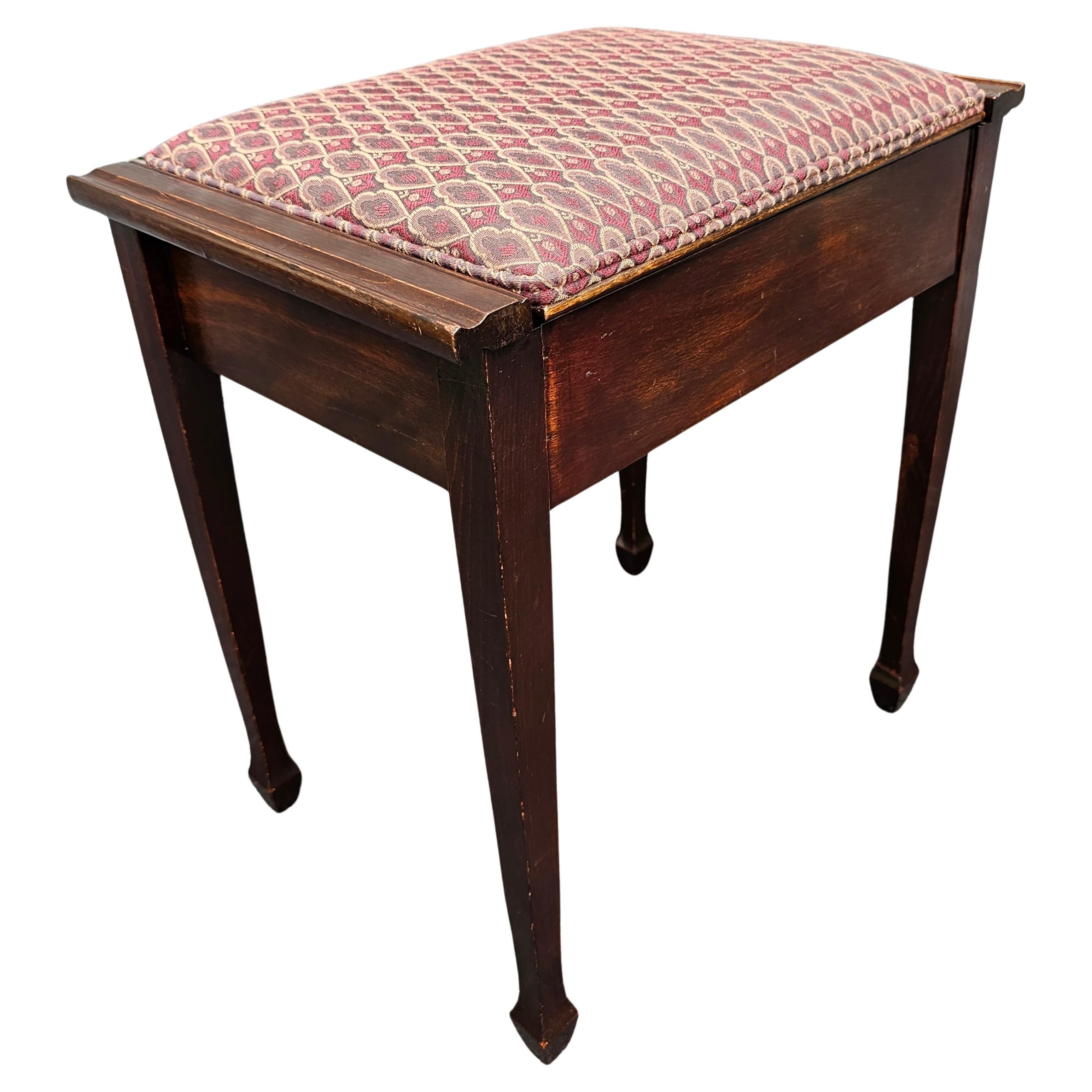 20th Century George III Style Mahogany and Upholstered Hinged-Top Stool / Piano Bench