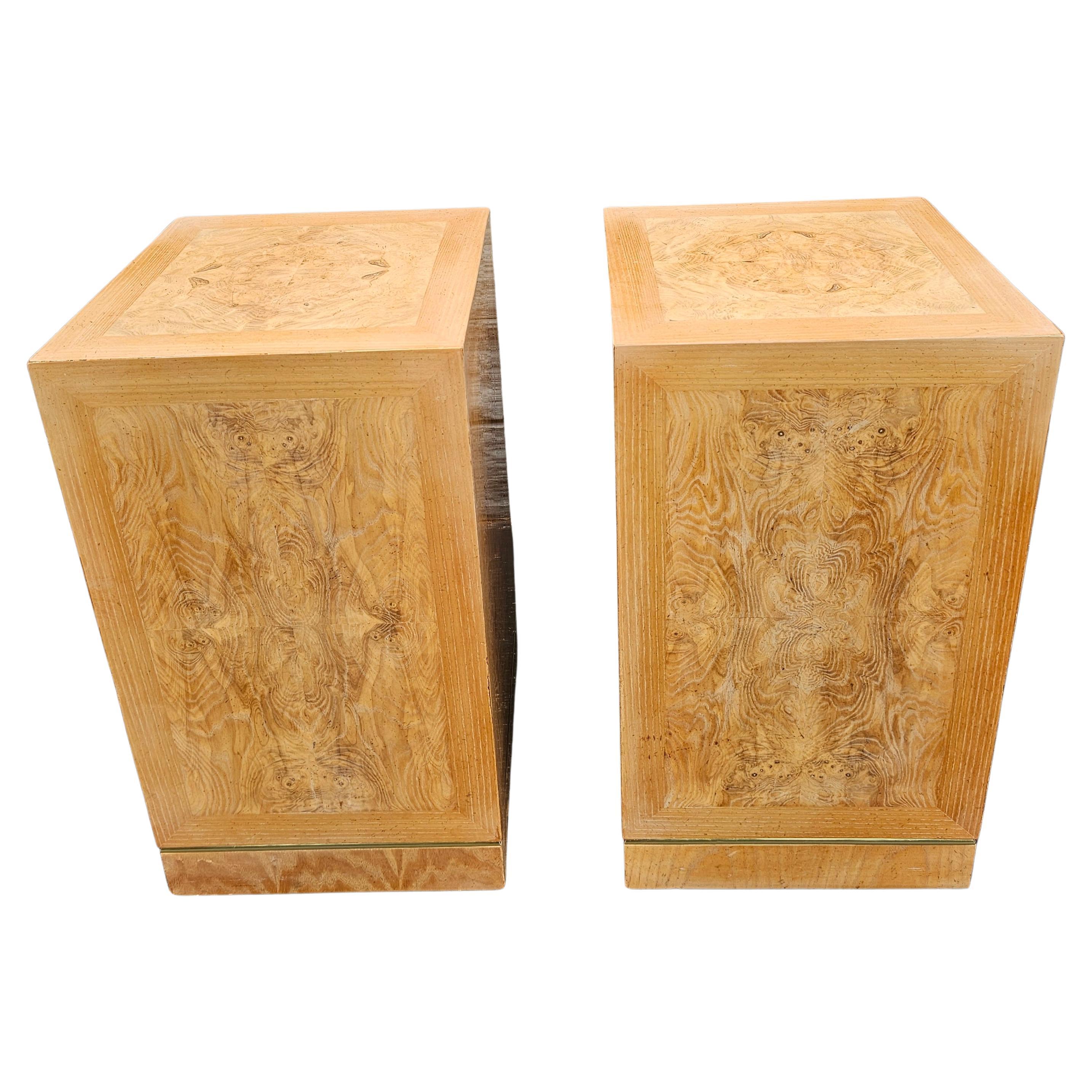 Pair Of mid 20th Century Connoisseur By Heritage banded and Burl Pedestals / Columns. Measures 16