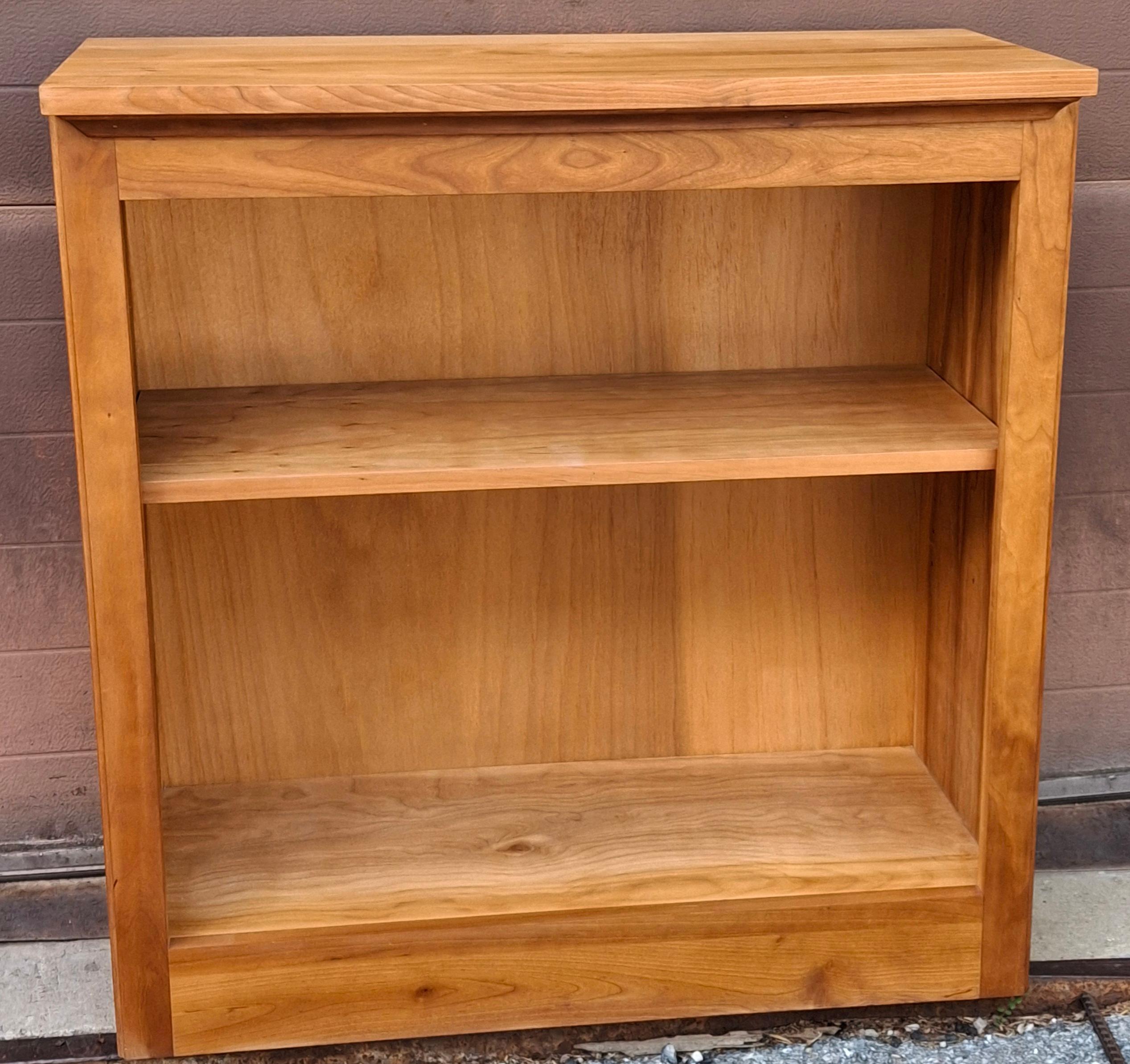 Fin du 20e siècle, bibliothèque à étagères basses réglables en bois de fruitier contemporain en vente 2