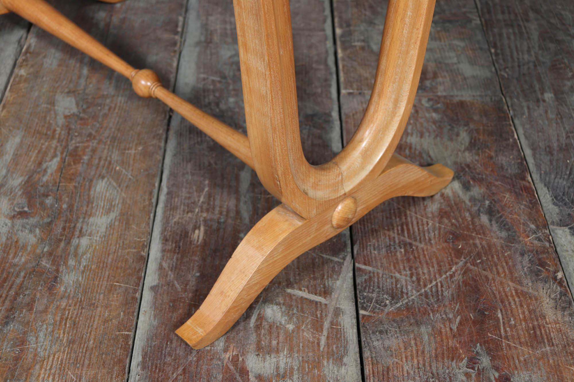 French Art Deco Coffee Table in Birdseye Maple For Sale 2