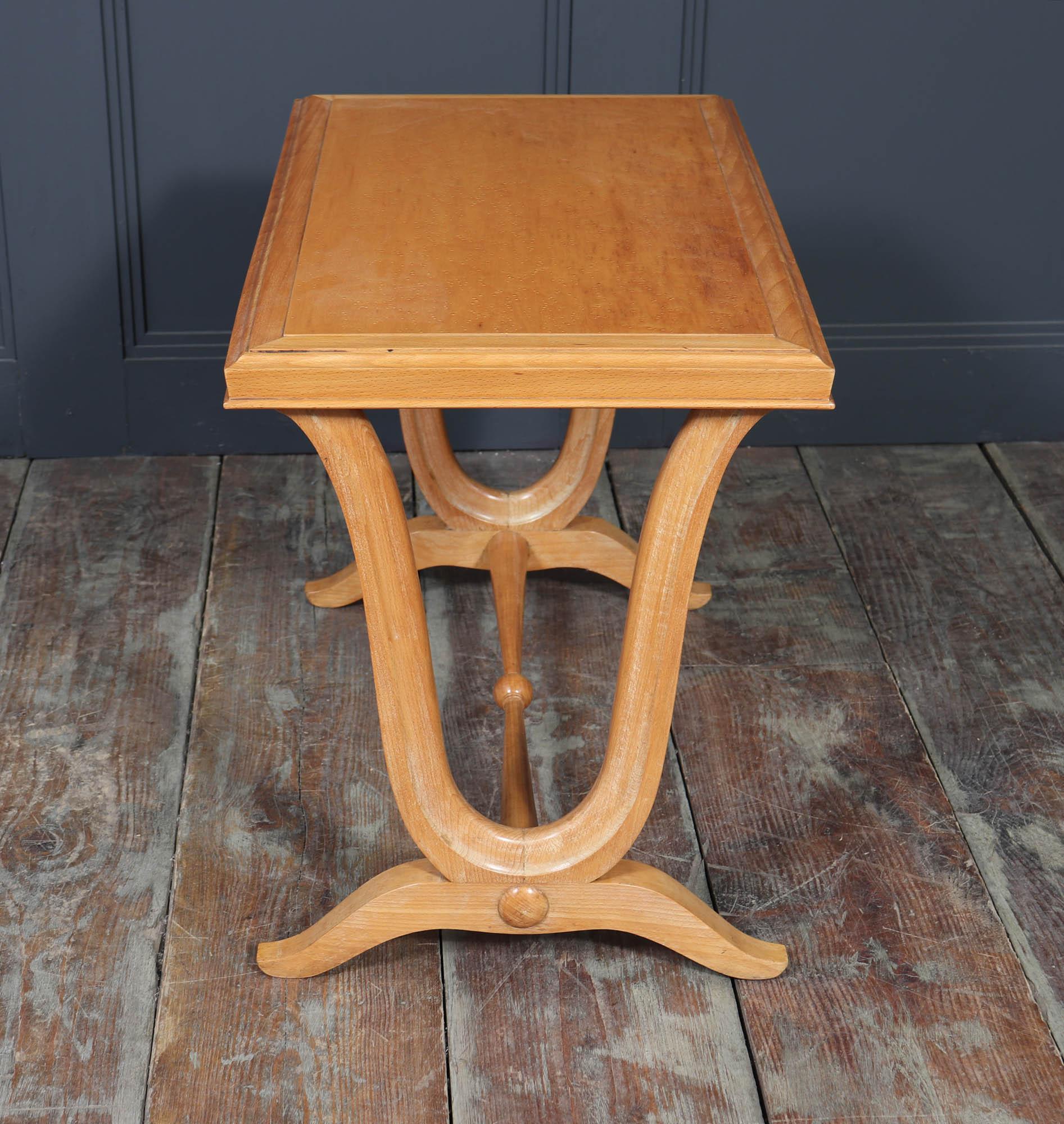 French Art Deco Coffee Table in Birdseye Maple For Sale 3