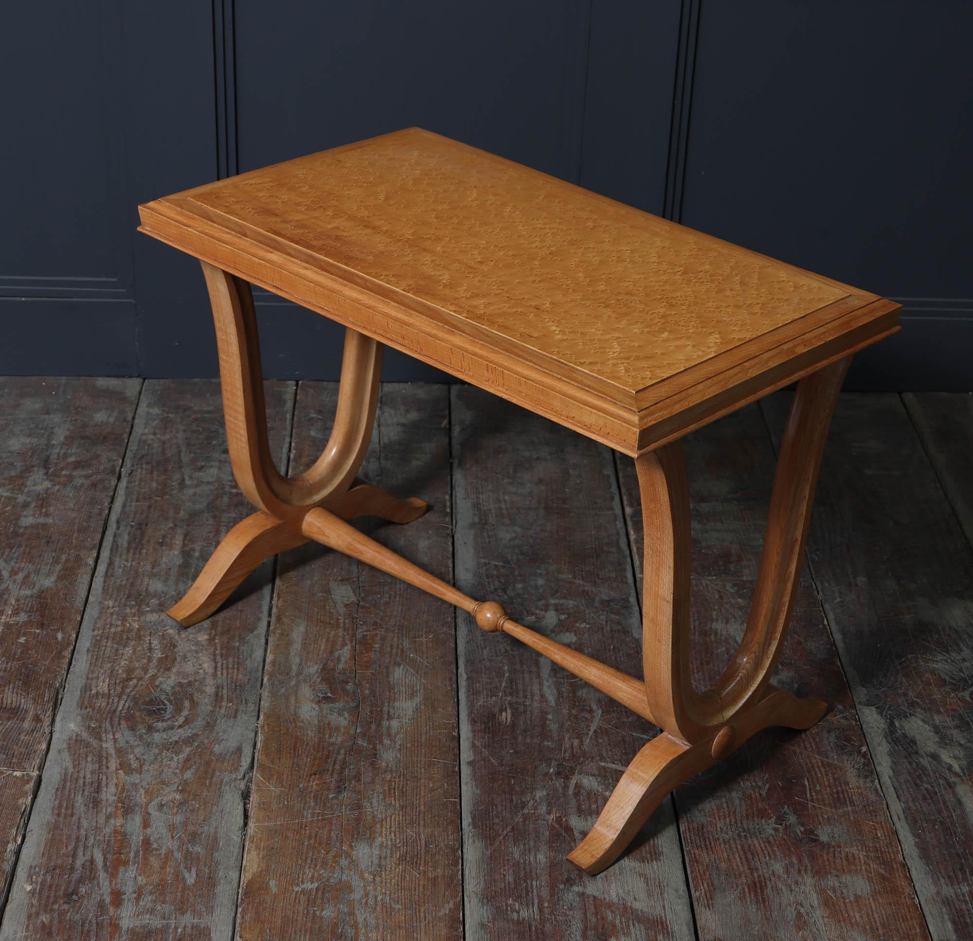 French Art Deco Coffee Table in Birdseye Maple For Sale 5