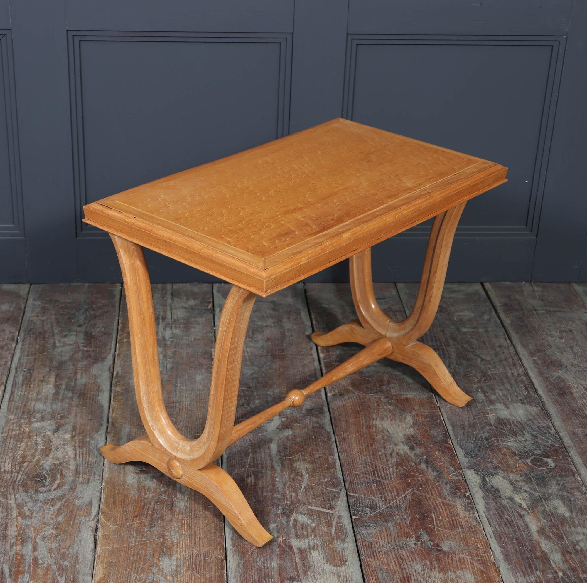 French Art Deco Coffee Table in Birdseye Maple For Sale 4