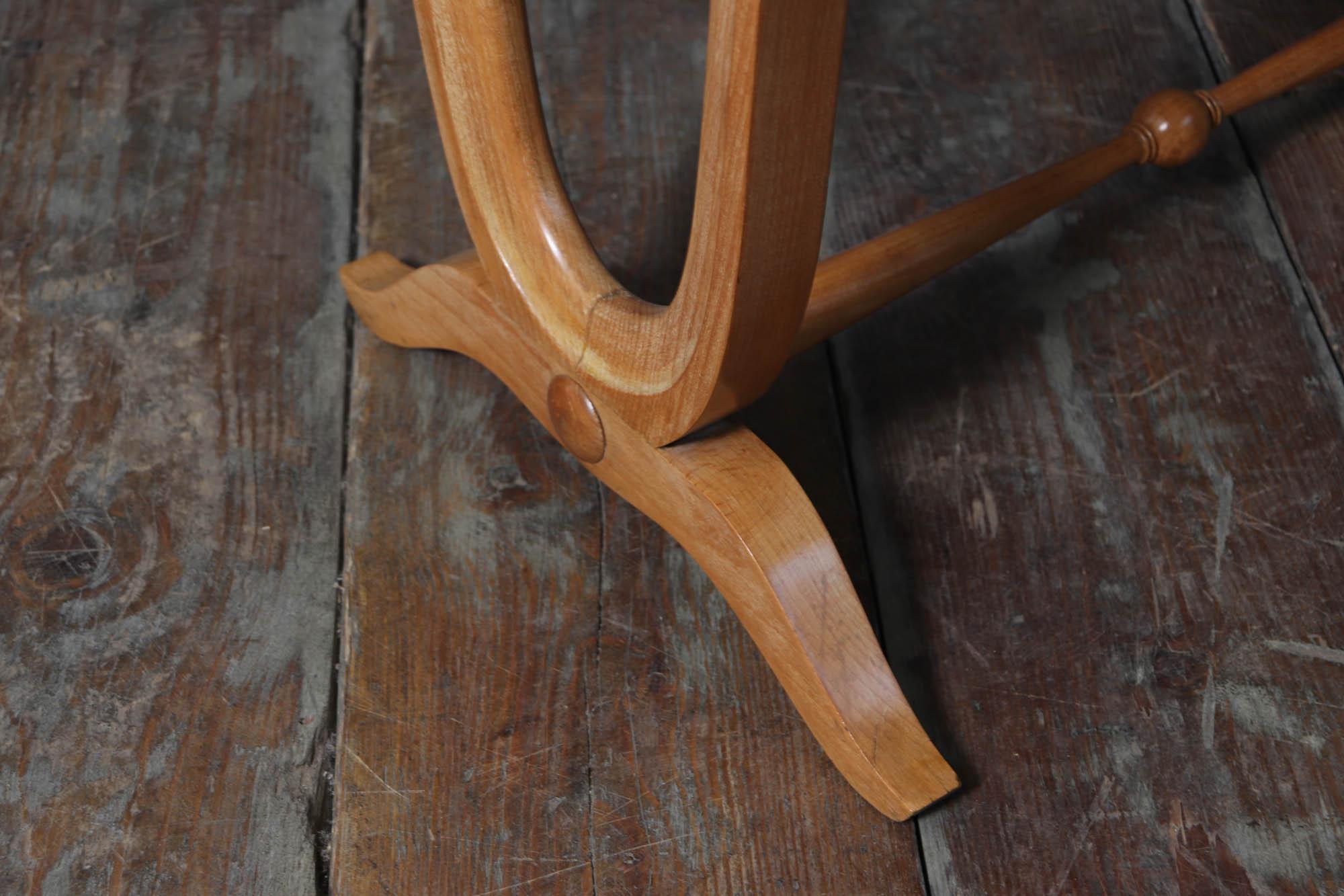 French Art Deco Coffee Table in Birdseye Maple For Sale 9
