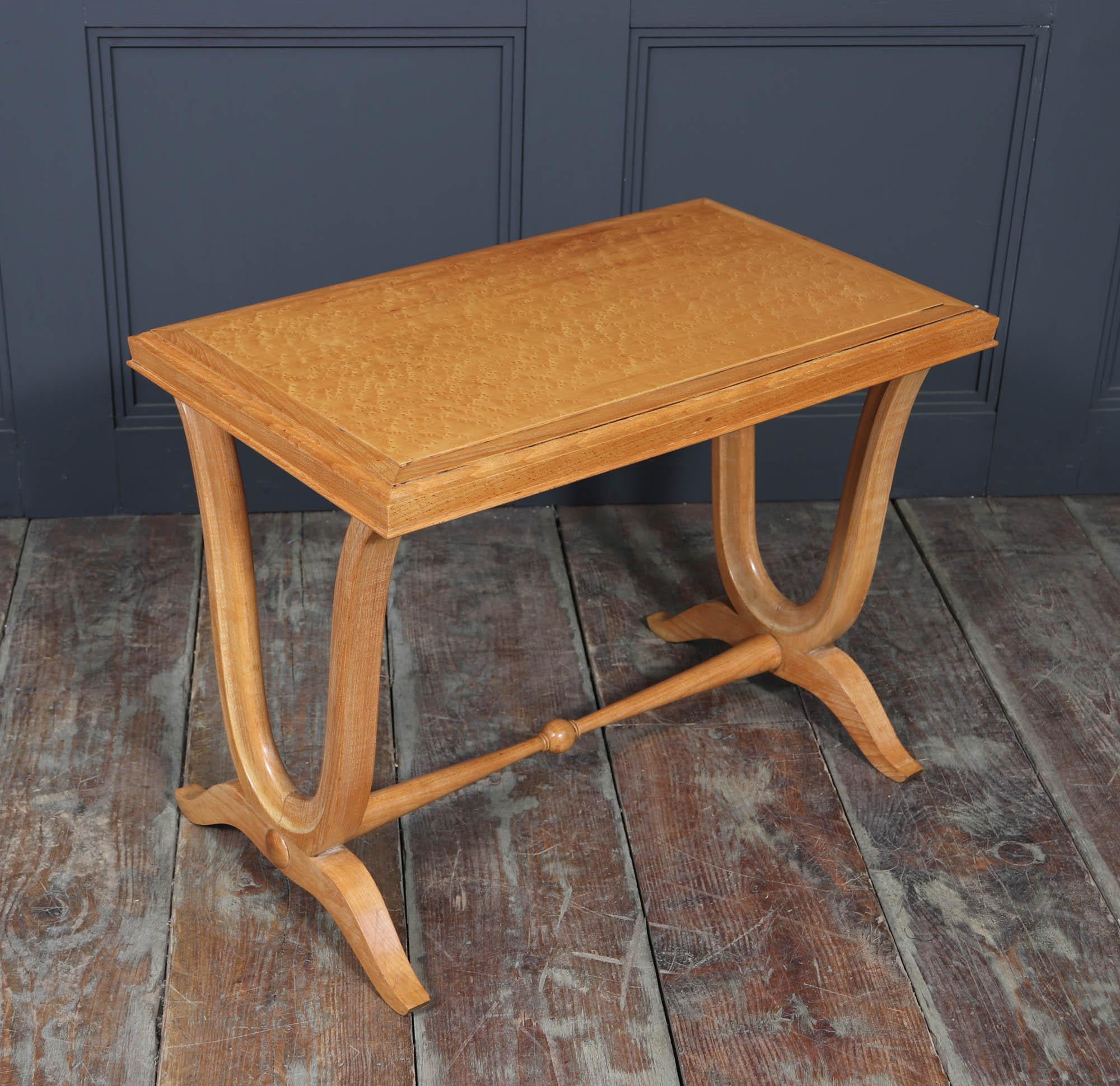 French Art Deco Coffee Table in Birdseye Maple For Sale 8