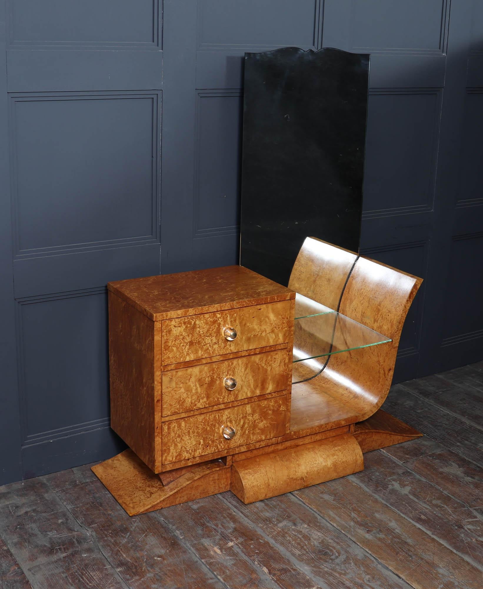 Mid-20th Century French Art Deco Dressing Table in burr Maple For Sale