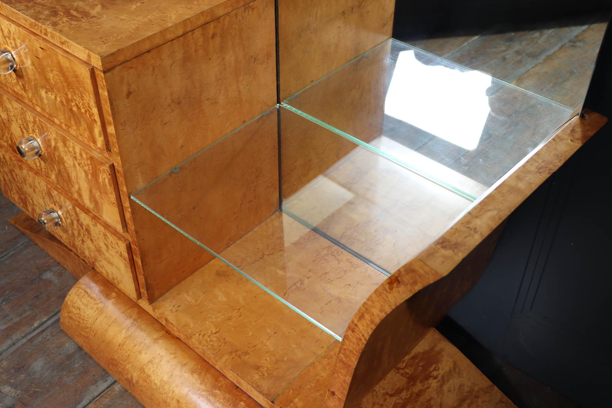 French Art Deco Dressing Table in burr Maple For Sale 4