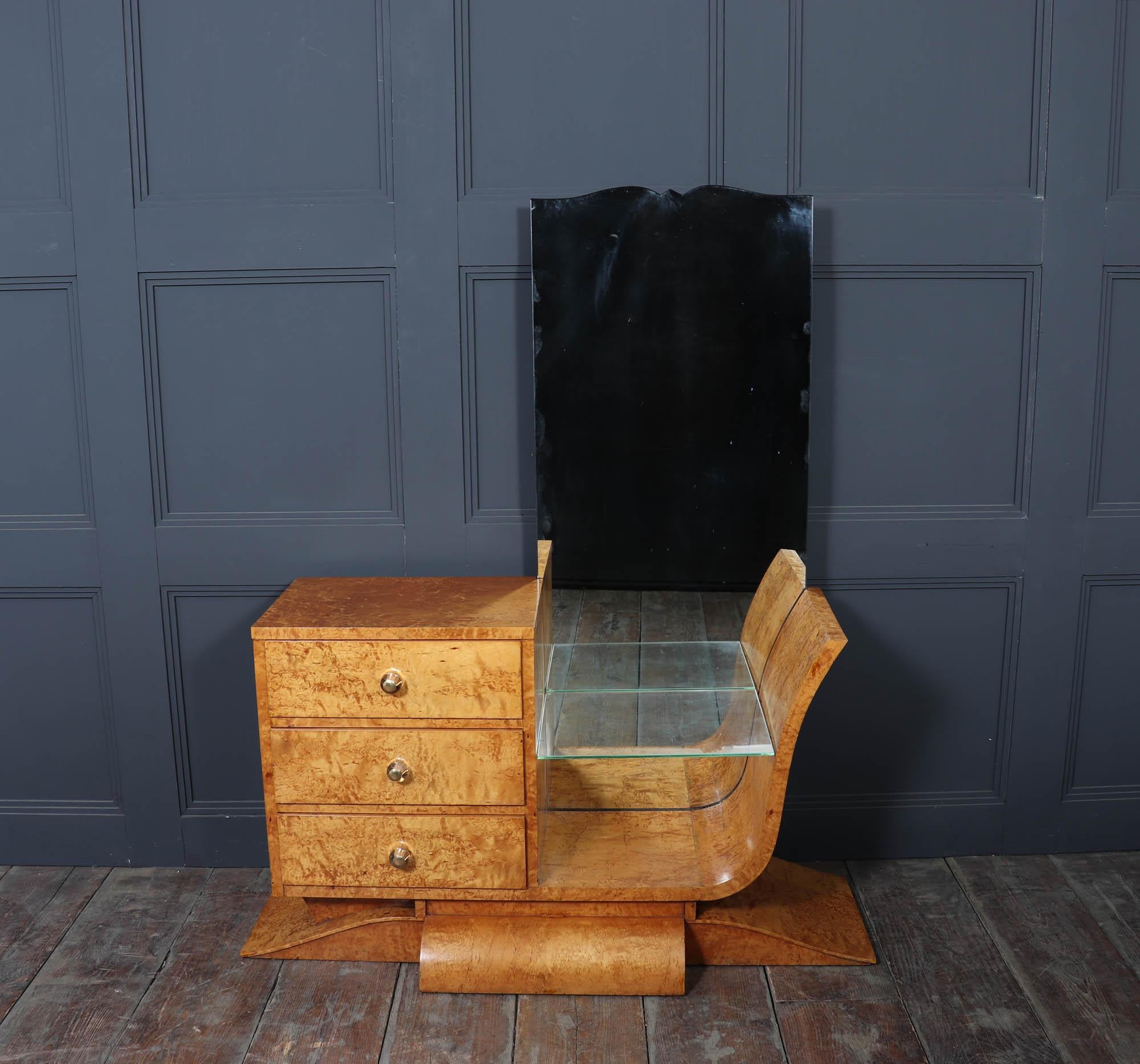French Art Deco Dressing Table in burr Maple For Sale 3